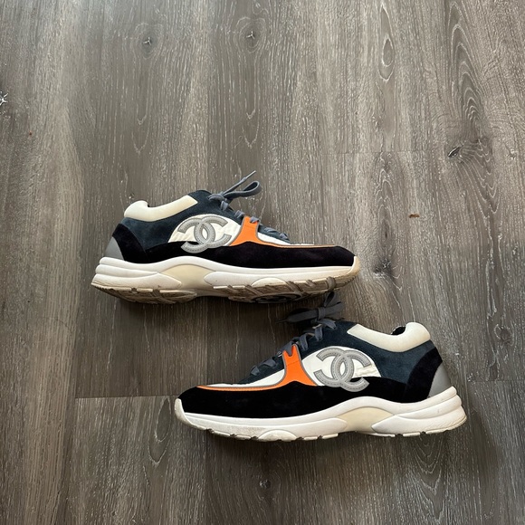 Limited edition Chanel’s - Picture 4 of 9